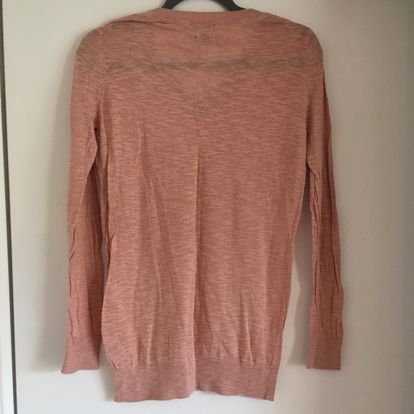 EUC H&M lightweight peach sweater S-M - Picture 7 of 7